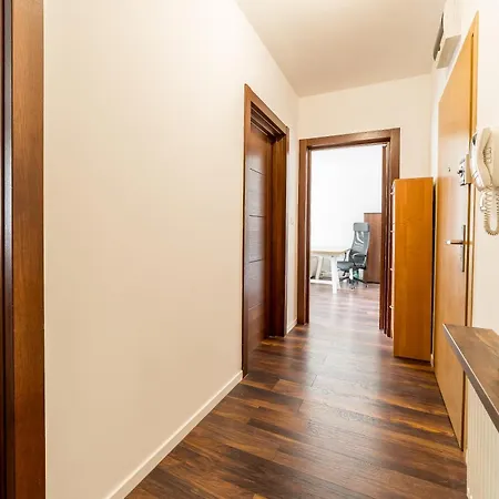 Warta River Homely Apartment Poznan